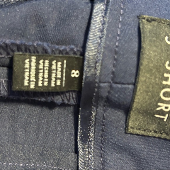 White House Black Market Women's Navy Shorts Size 8 - Picture 4 of 5